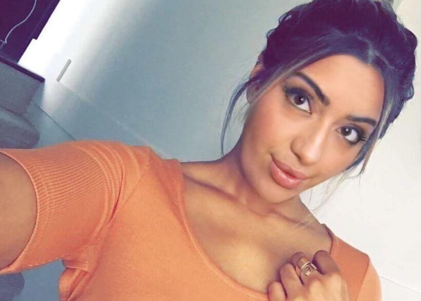 Indischer NRI Simran