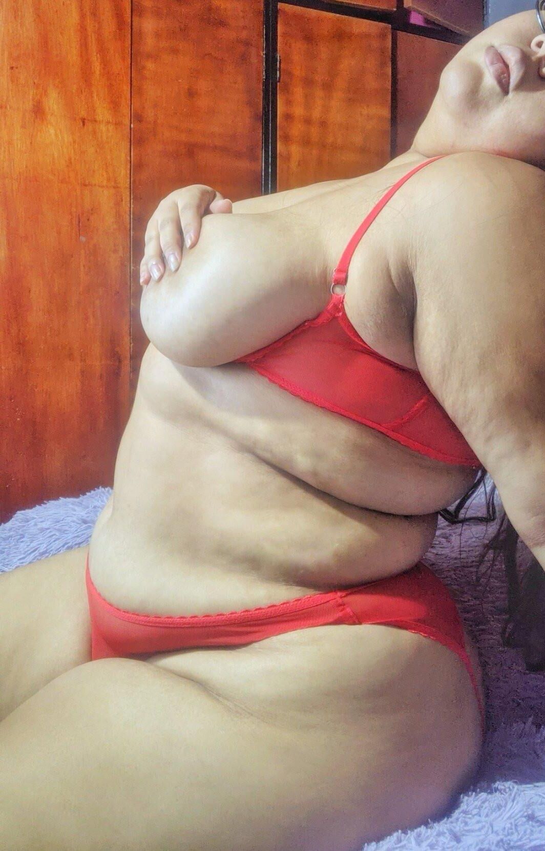 BBW Selena Daroma Latina riesige Areola