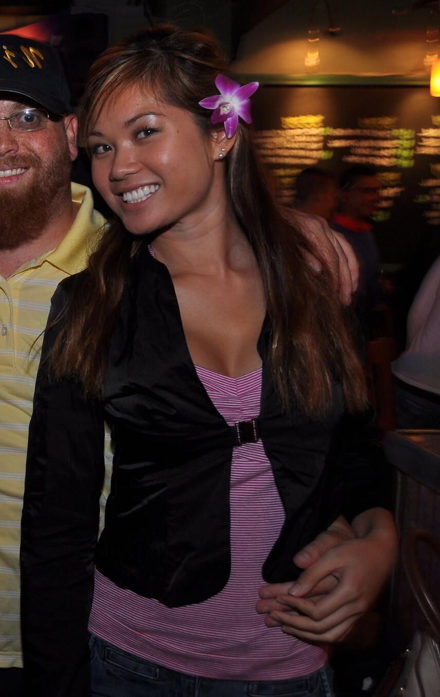Dieses asiatische Mädchen auf einer Party II