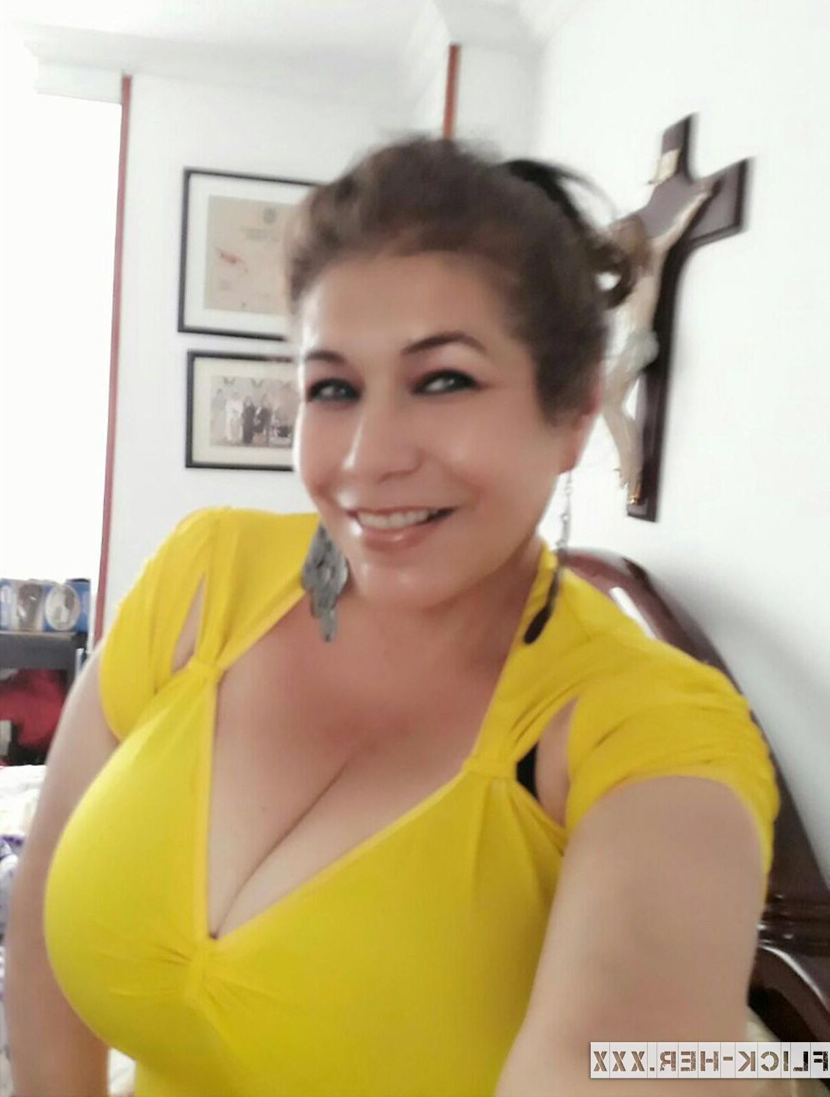 Latinas Big Tits