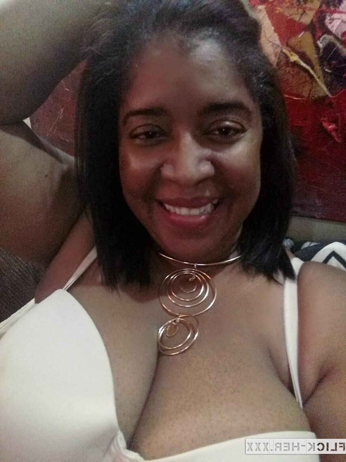 Latinas Big Tits
