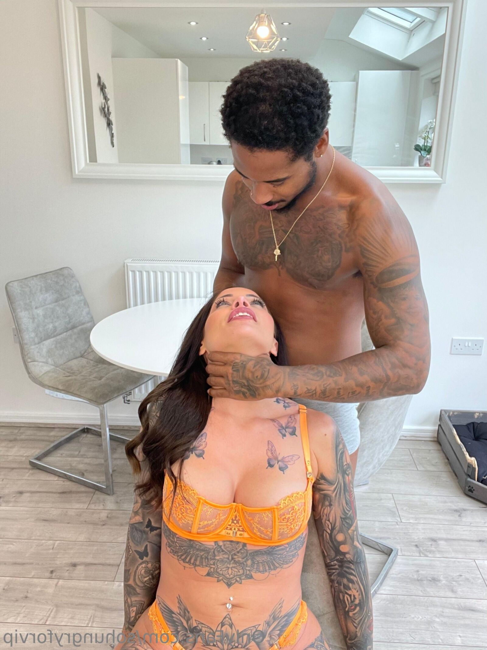FOTOS PRIVADAS PORNSTARS , MANGOS ETIQUETA NEGRA