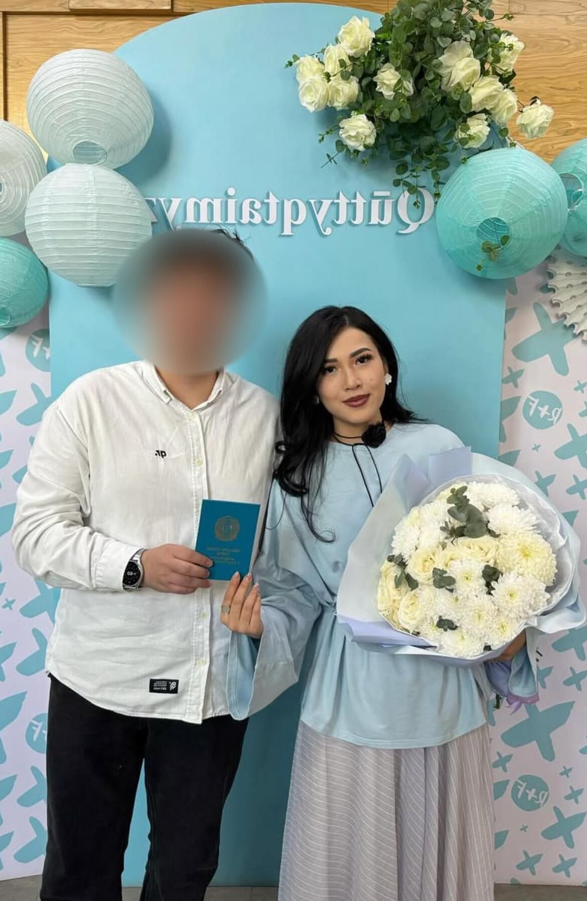 Salope asiatique Kazakh marié