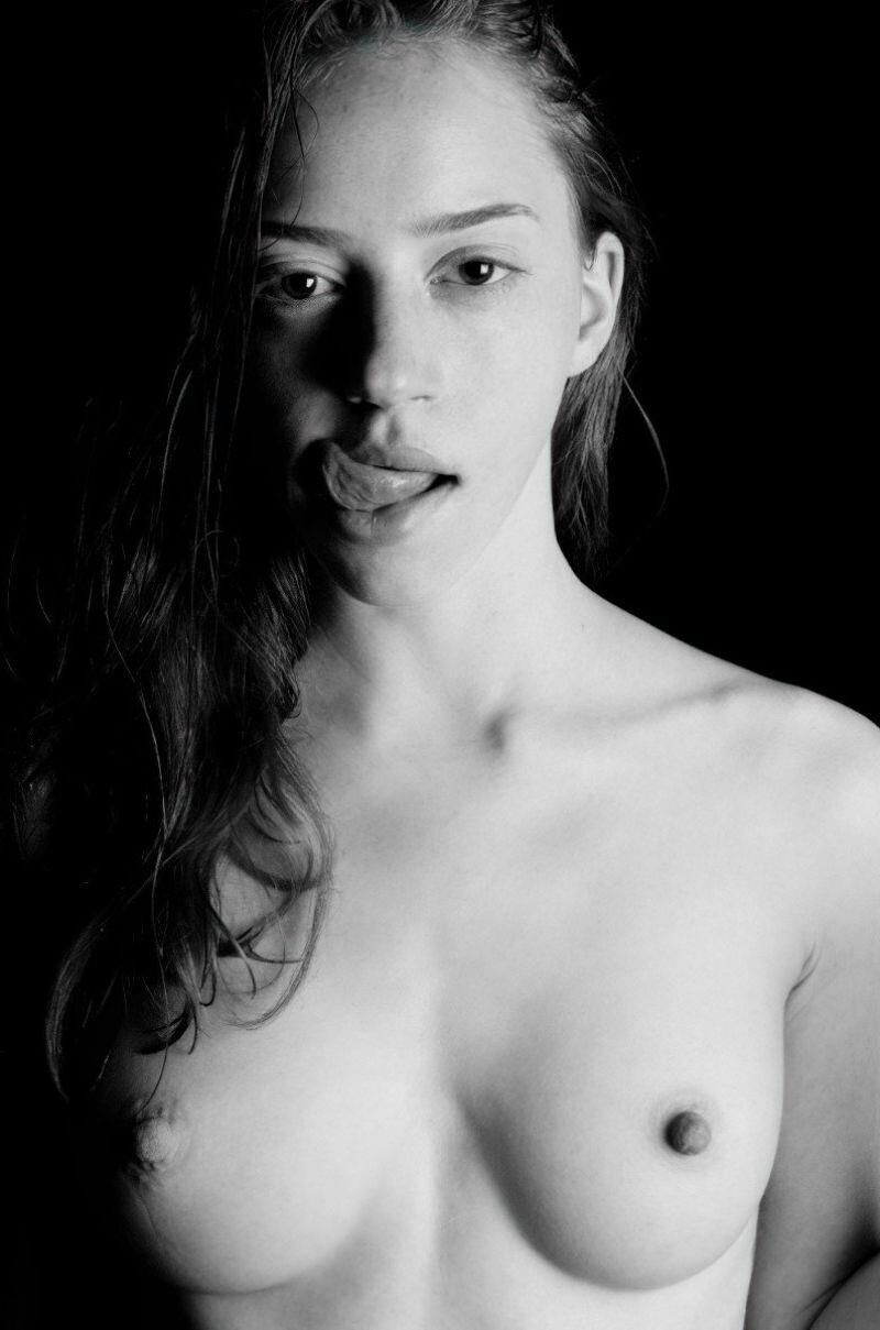 Lily Newmark Route Alien Terre