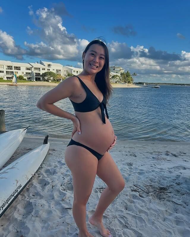Anna asiatique enceinte