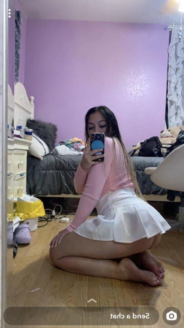 Latina webslut jolie homemade nudes exposed