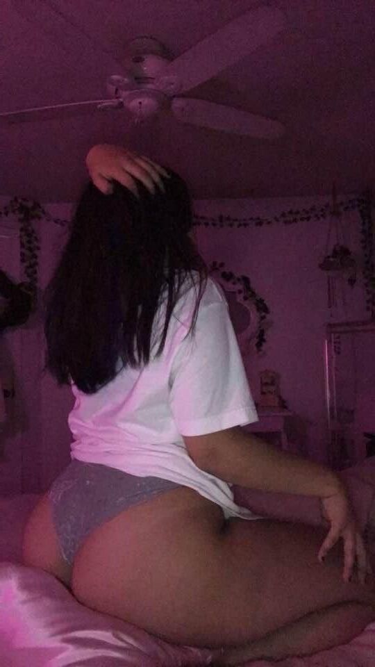 Latina webslut karla homemade nudes exposed