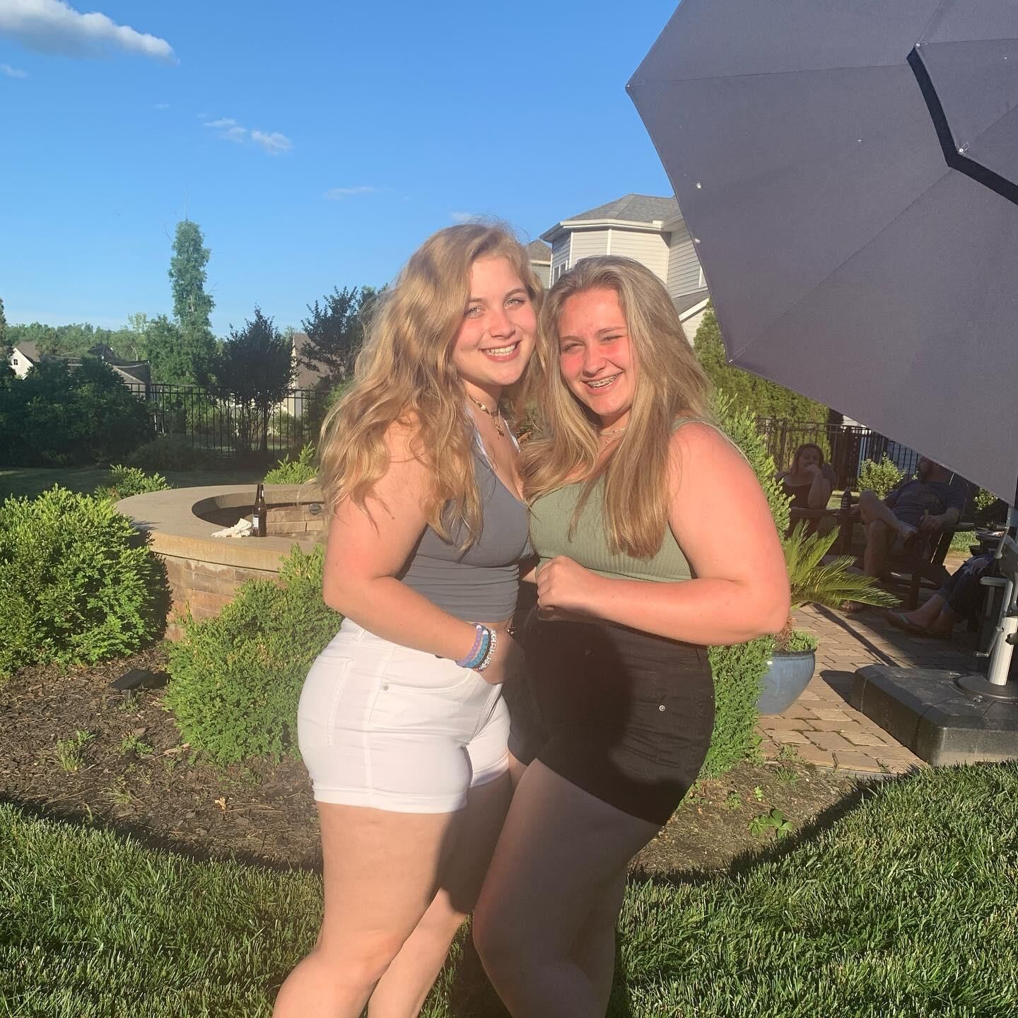  College Snowbunny PAWG for BBC: Halynn