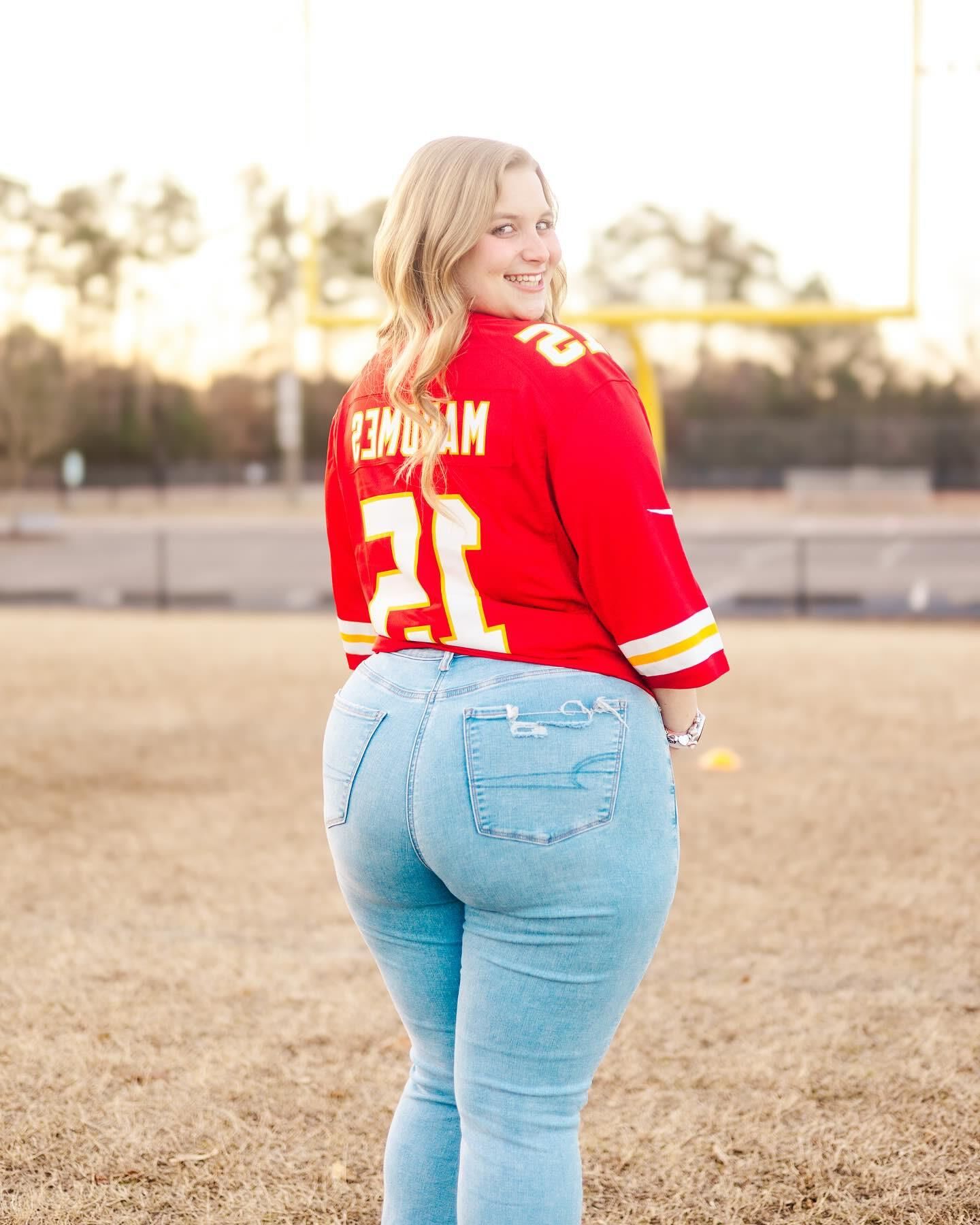  College Snowbunny PAWG for BBC: Halynn