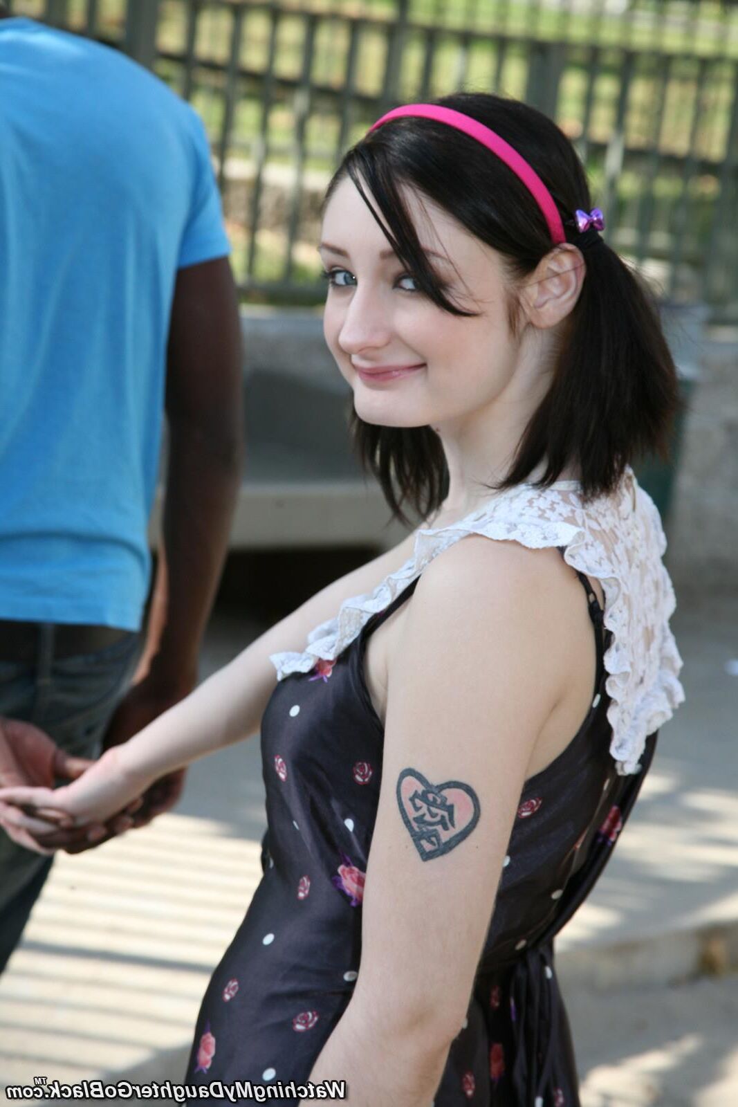 Violet Monroe 