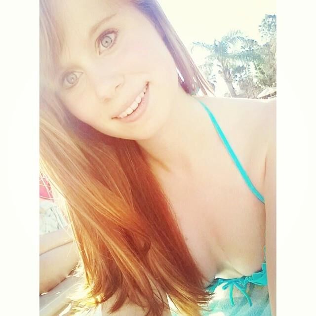 Elle Redhead Non Nude