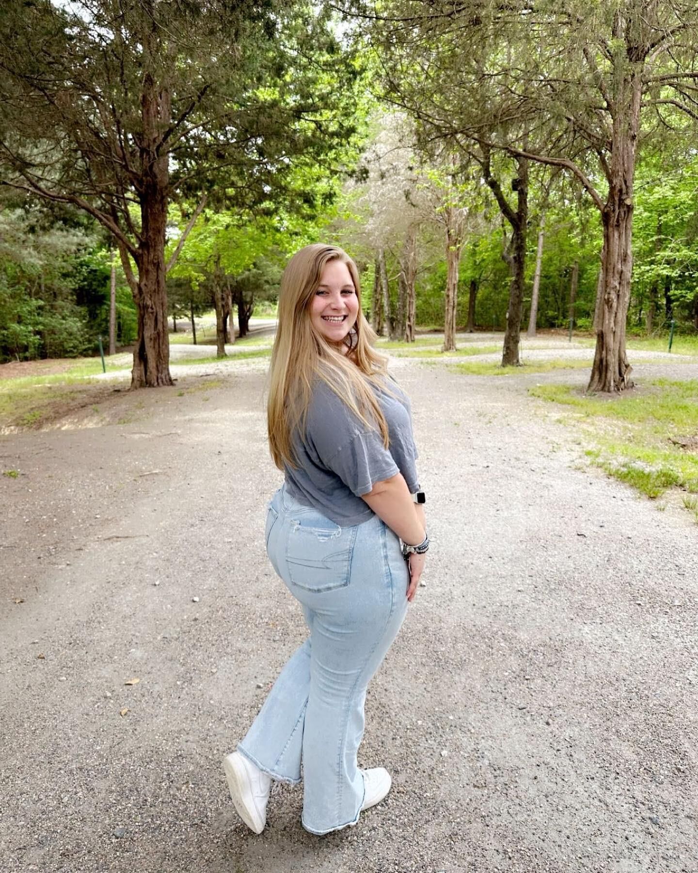  College Snowbunny PAWG for BBC: Halynn