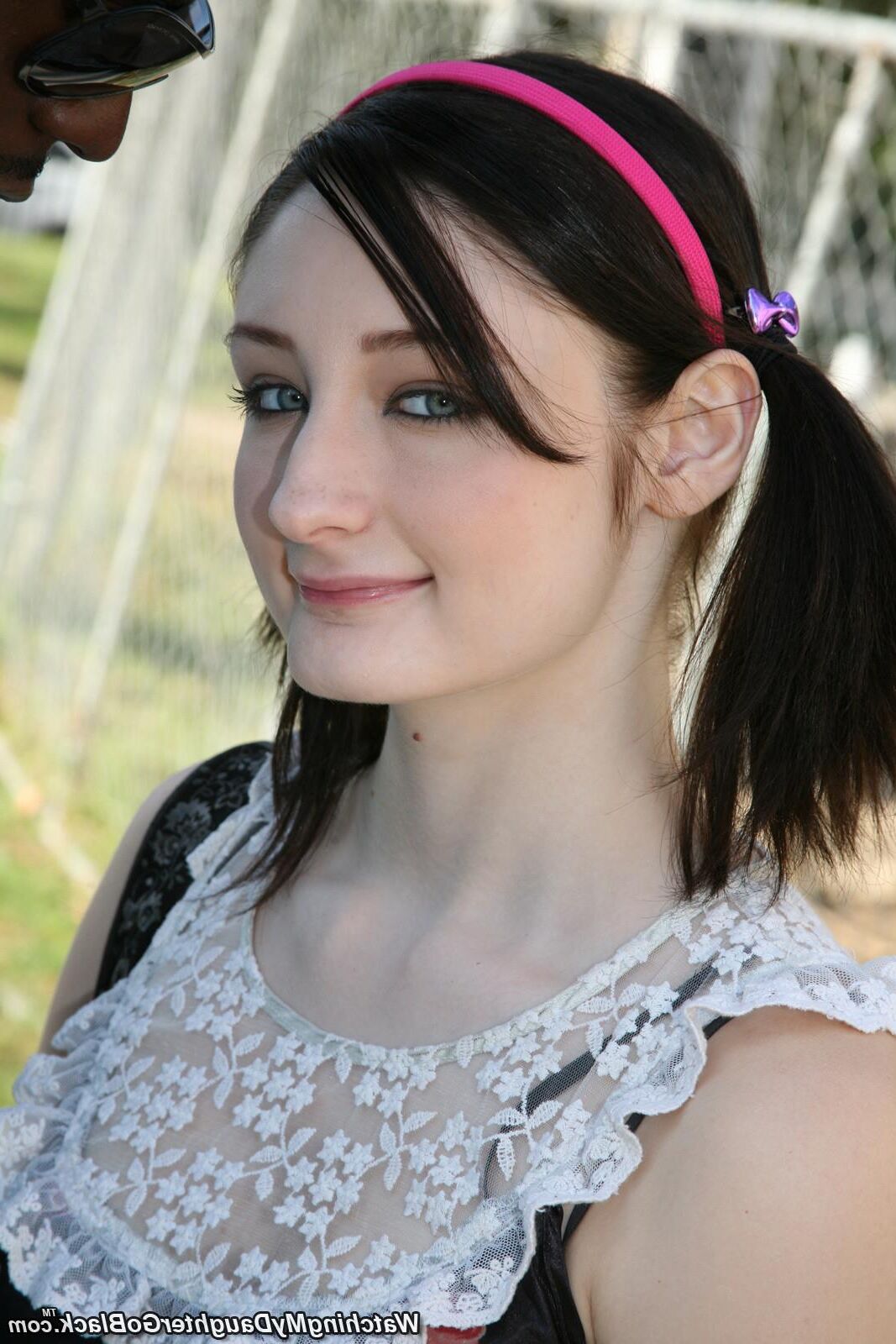 Violet Monroe 