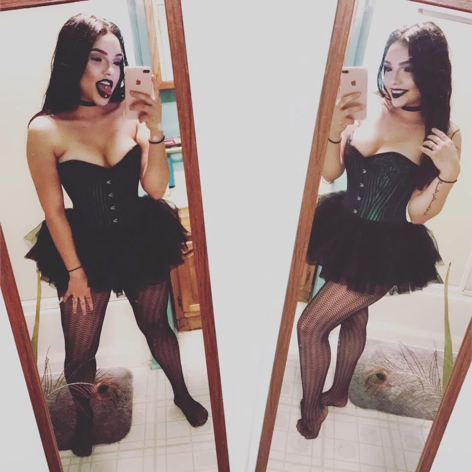 Sexy Latina Girlfriend For Tributes