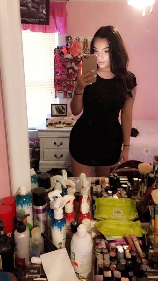 Sexy Latina Girlfriend For Tributes