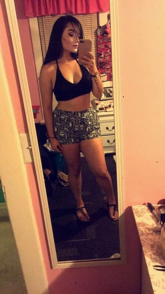 Sexy Latina Girlfriend For Tributes