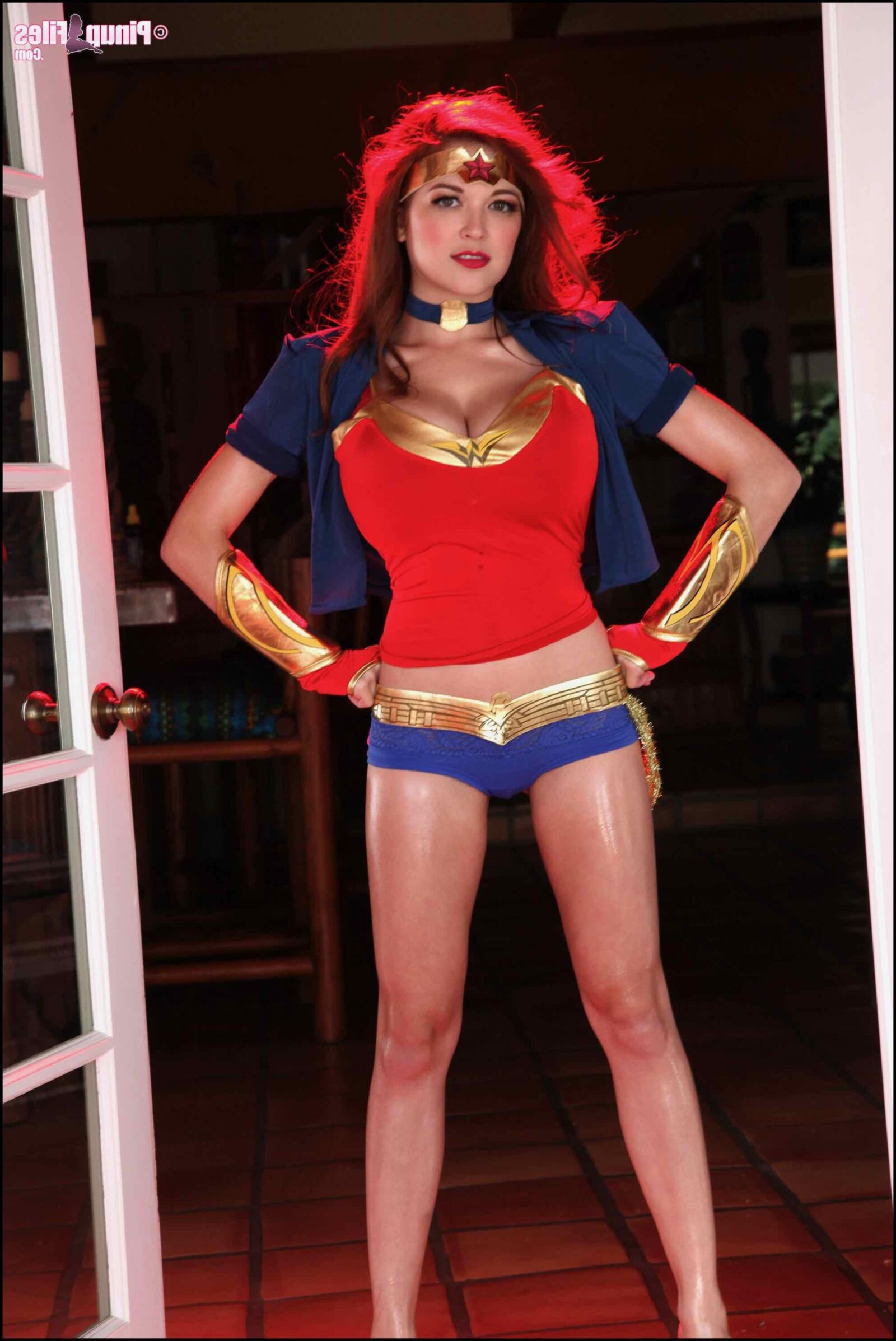 PinupFiles TESSA FOWLER Wonder Woman