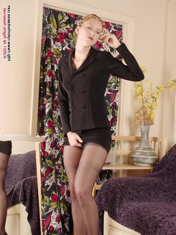 Allanah in Pantyhose
