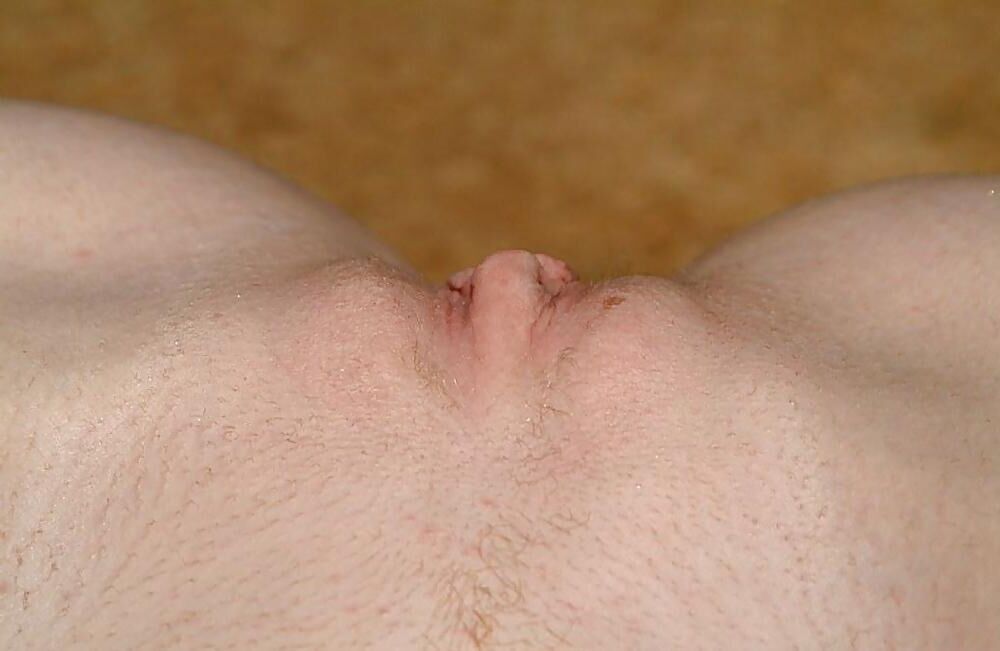 REDHEAD TEEN AMY WITH MANY CLOSE UP SHOTS