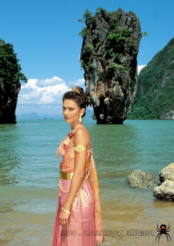 Eva Roberts Hard Set Thailand