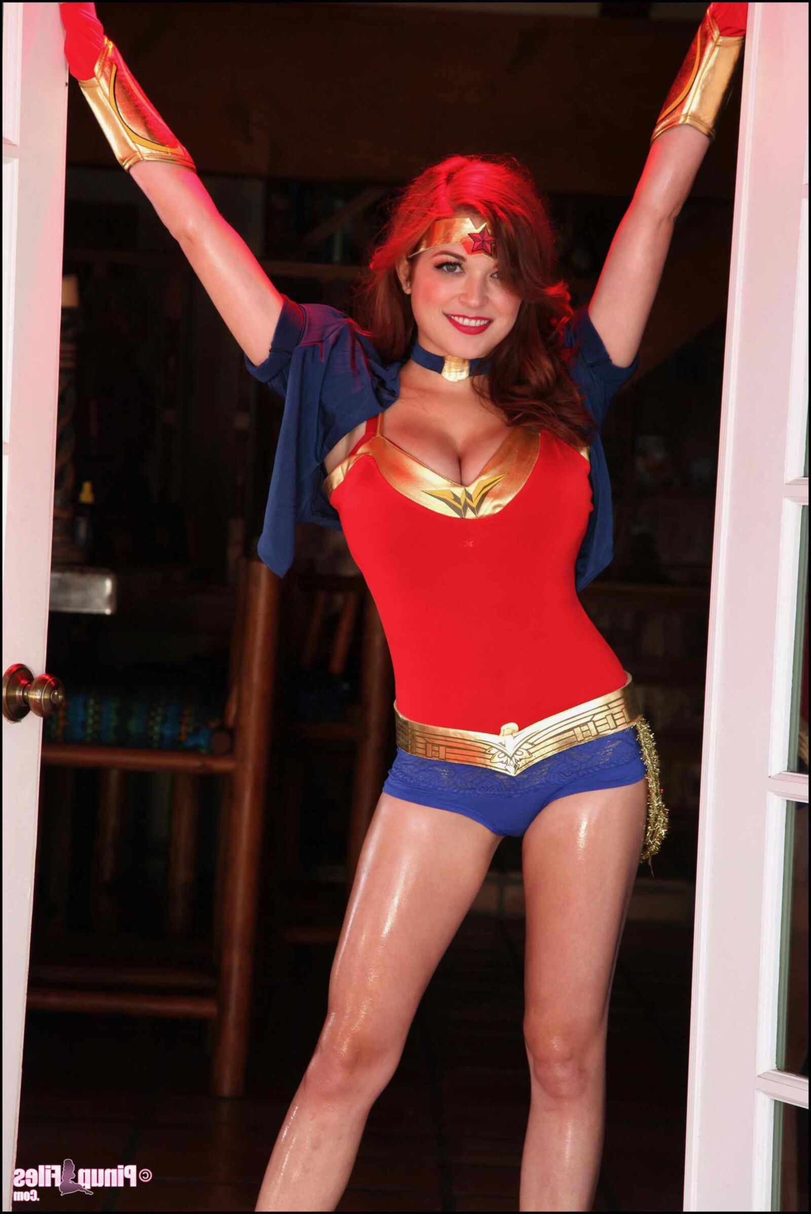 PinupFiles TESSA FOWLER Wonder Woman
