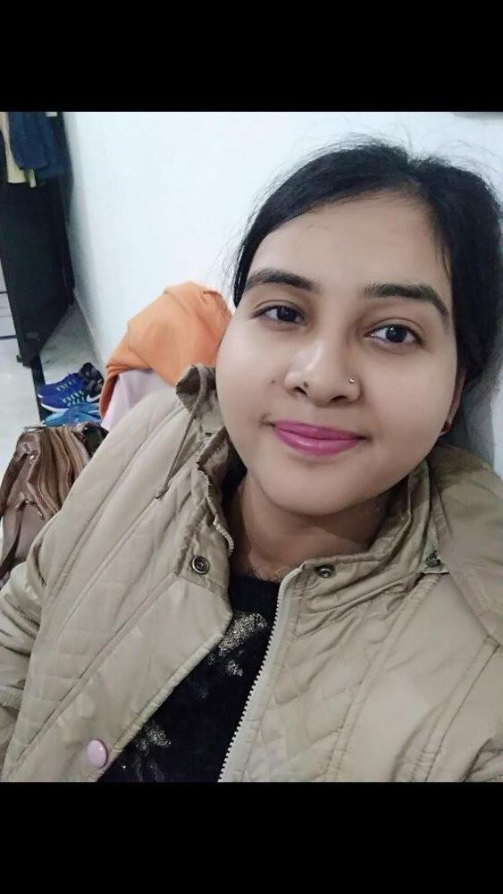 Durchschnittlich aussehende Desi -Hausfrau