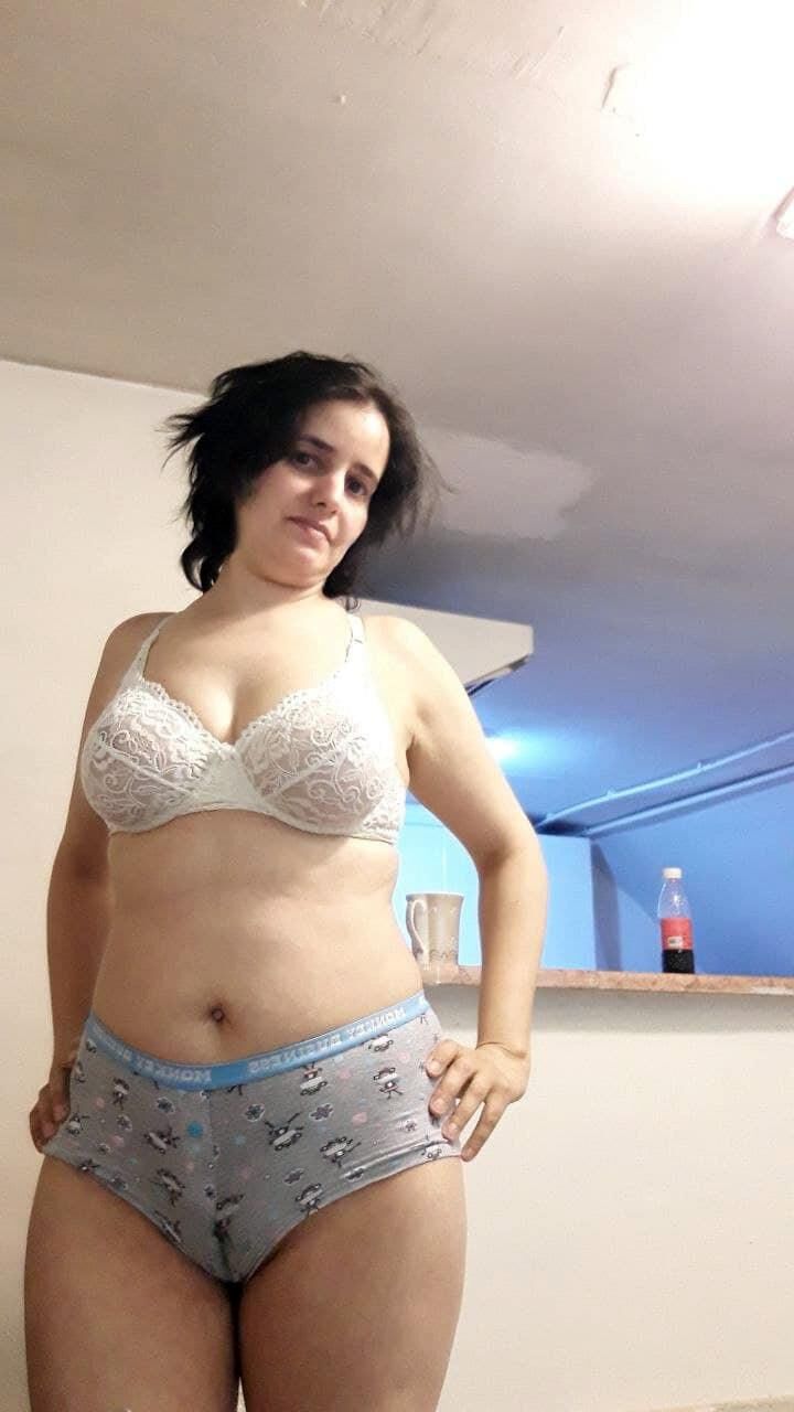 gewöhnliche sexy iranische Milf