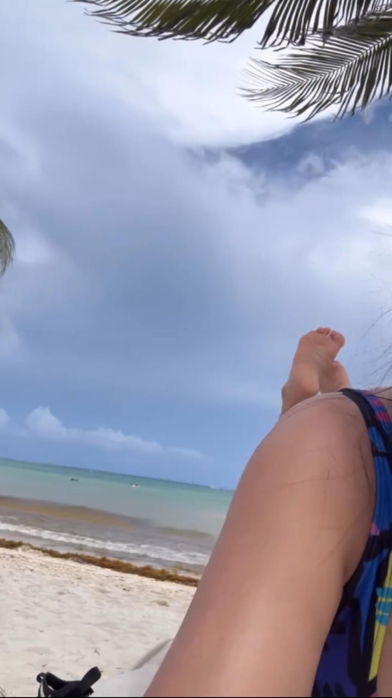 Bren Latina Gorgeous Soles and Feet
