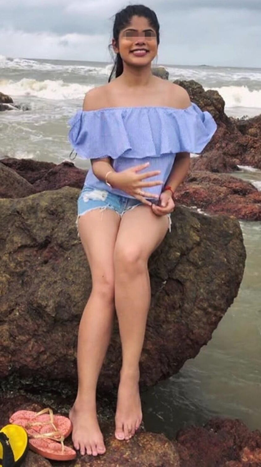 Sexy Asian Swinger Hotwife with Yummy Thick thighs and Sexy Legs