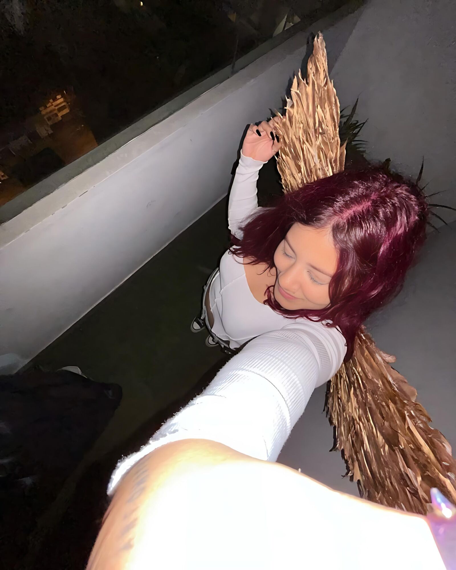 Big Booty Latina Teen mostra seu cu e pés