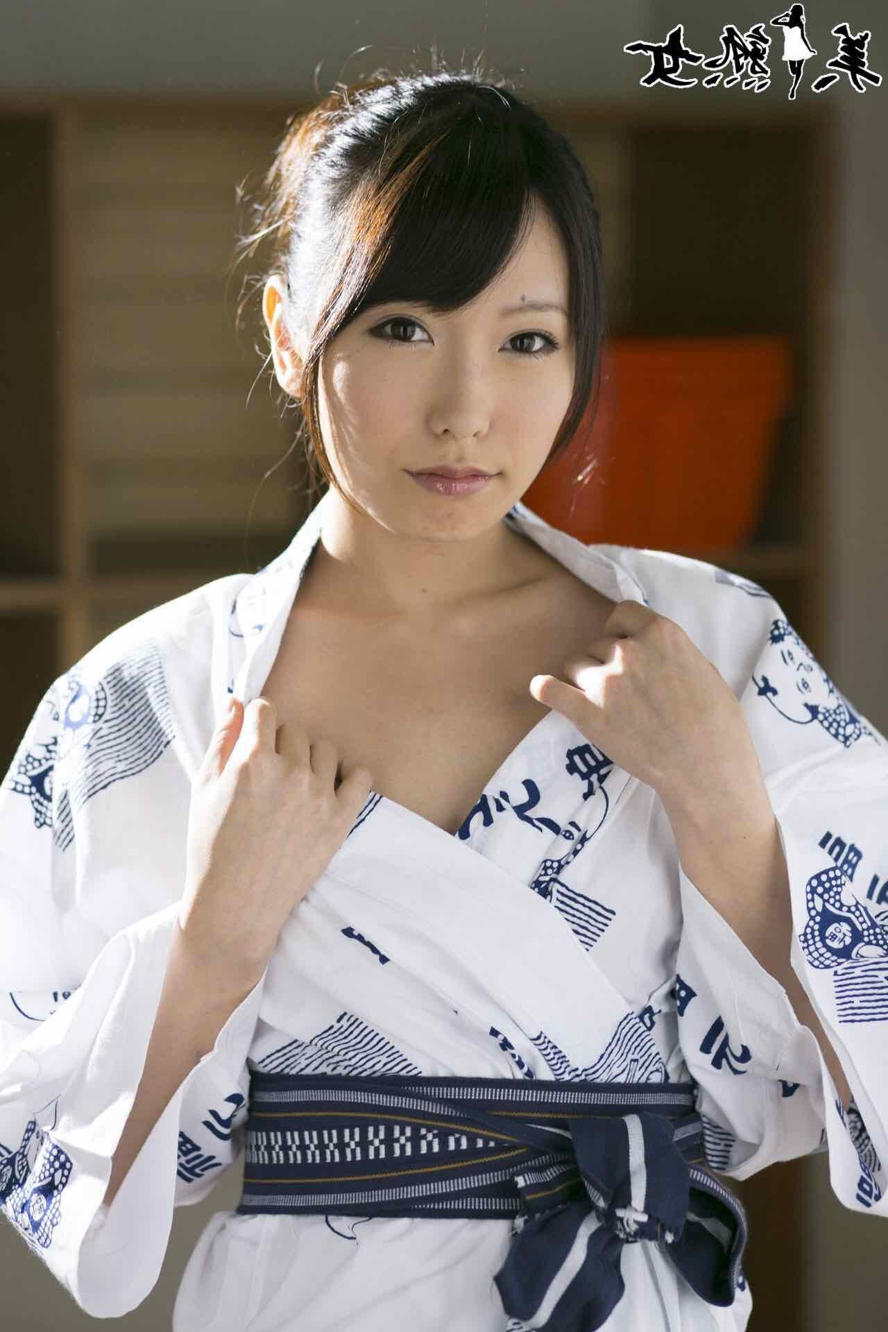 X City Chika Arimura Japanese Bath