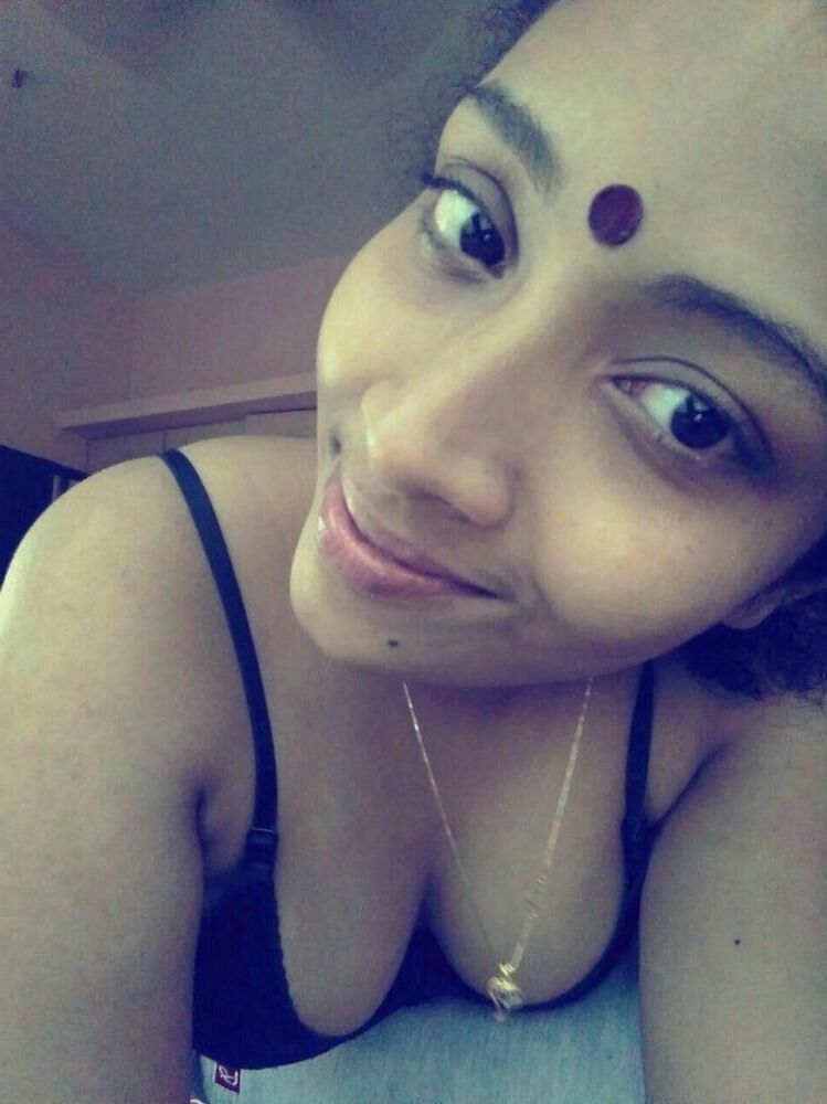 Süßes tamilisches Baby