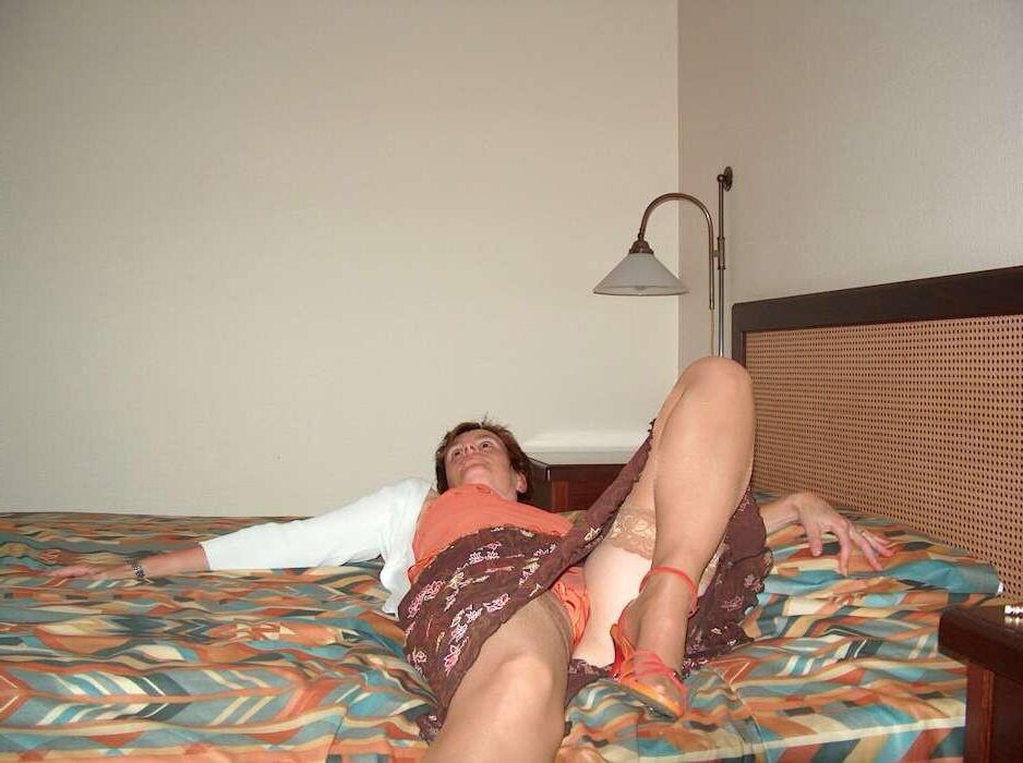 Puta de milf anja exposta por merda de merda suja cumslut boceta na Alemanha