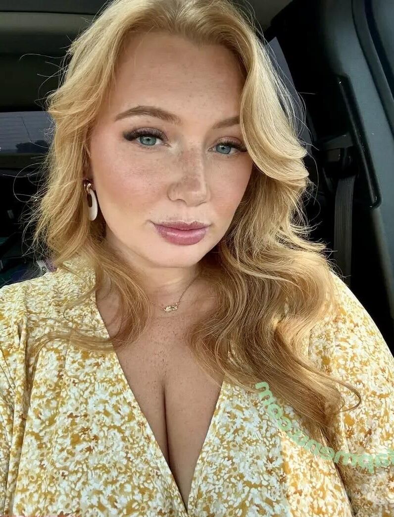 Strawberry Big Ass Big Boobs Redhead BBW Milf Mixed Hot Shots