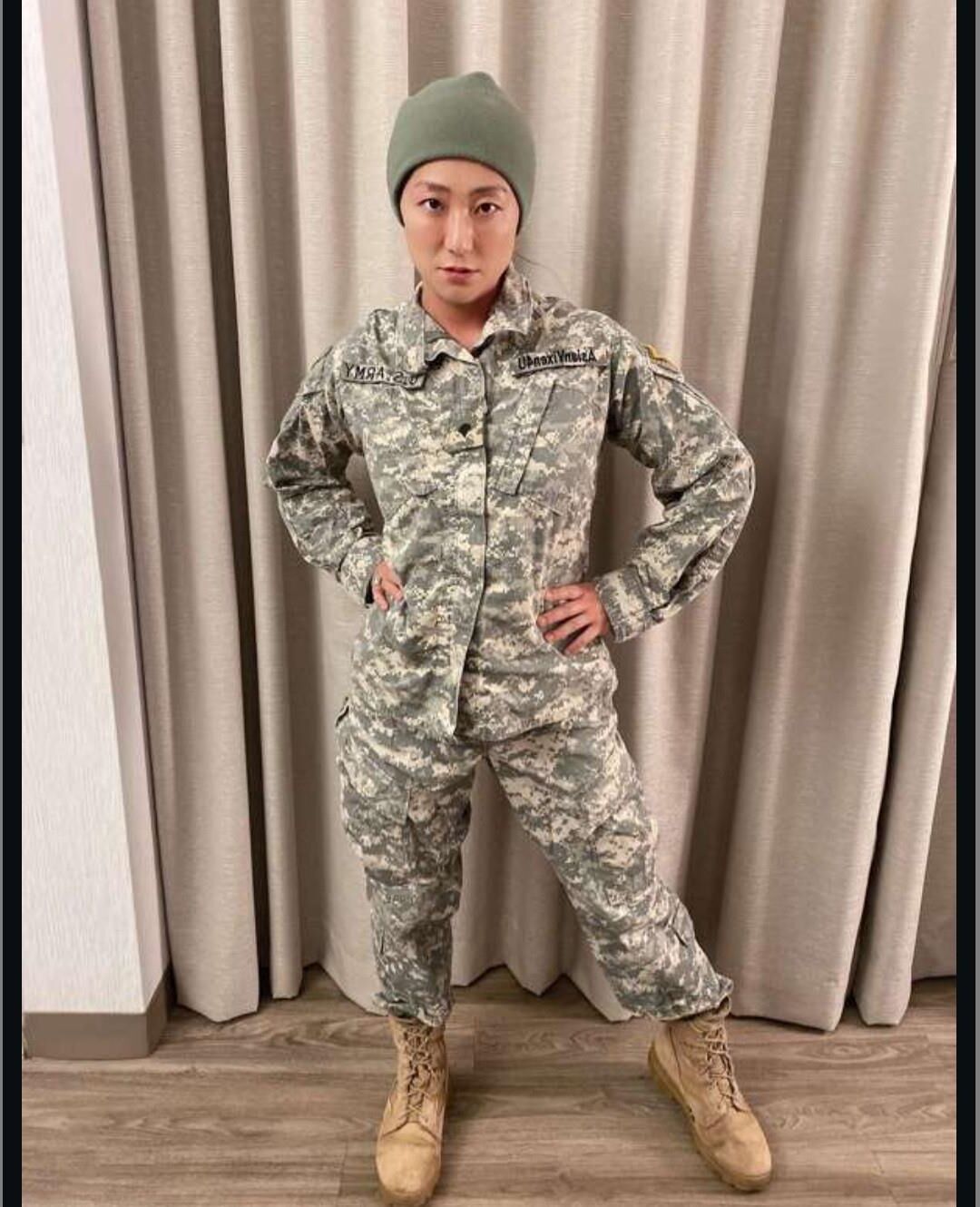 Fit Korean Army Wife