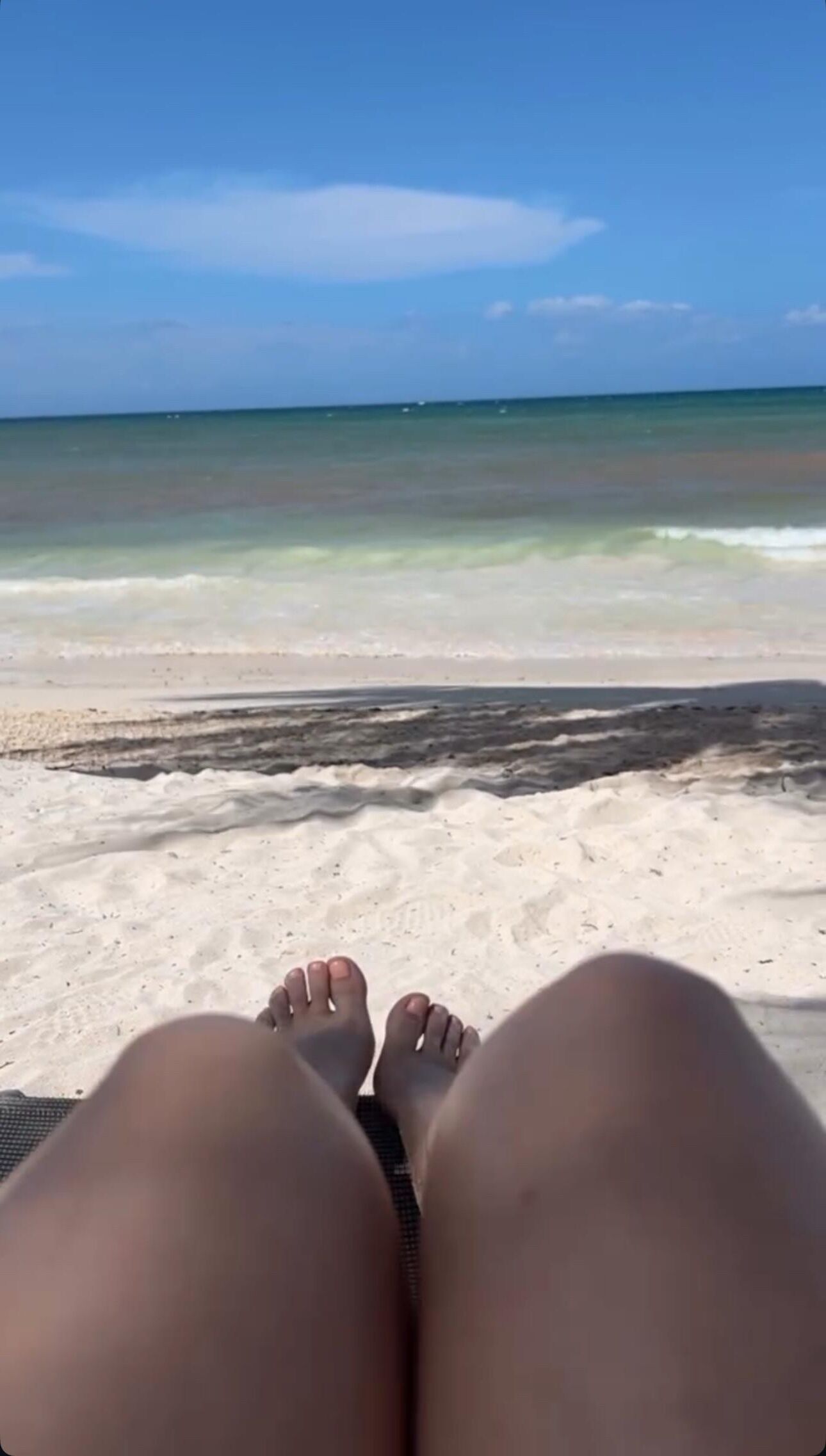 Bren Latina Gorgeous Soles and Feet