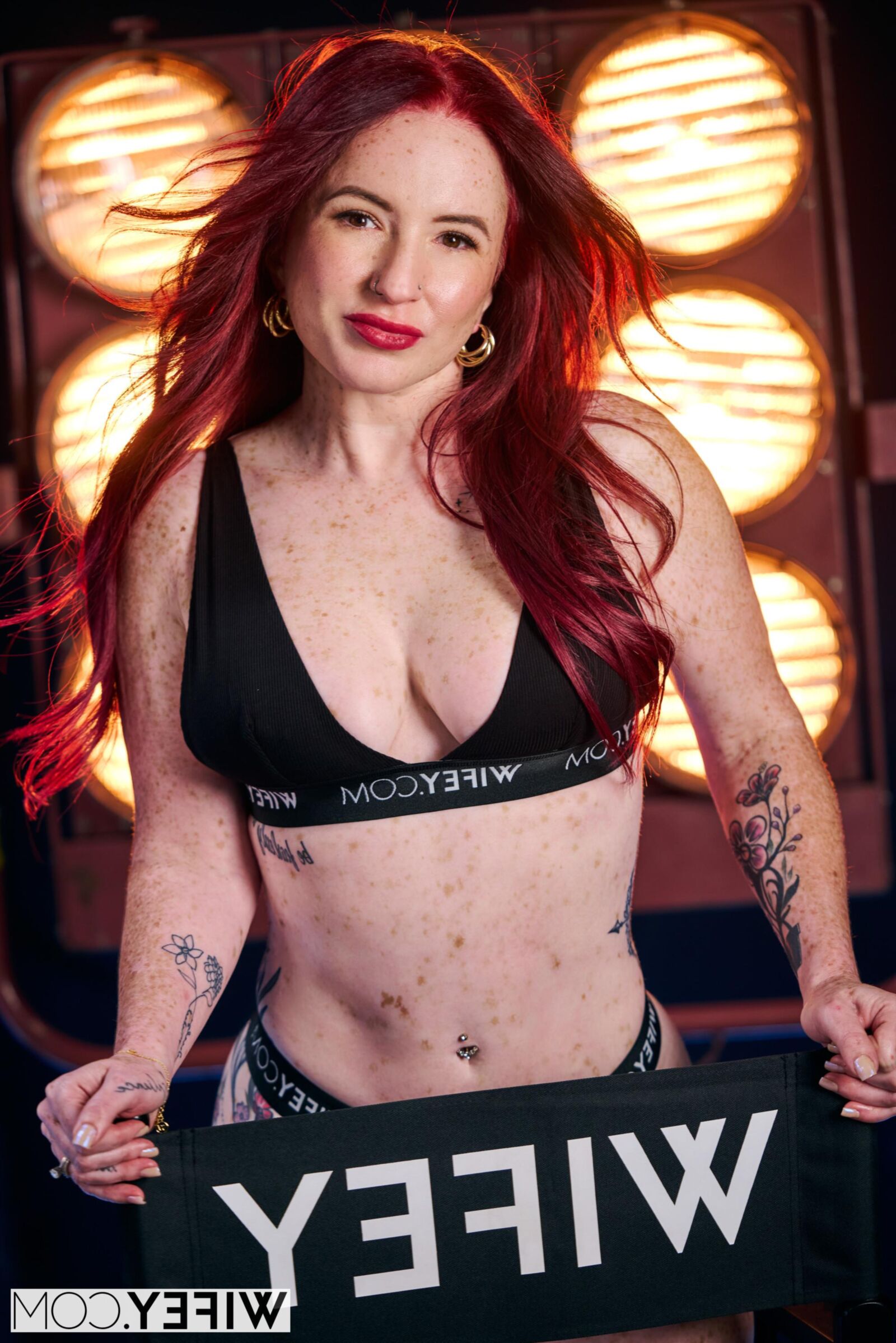 Peach yo Redheaded Hotwife Gets BBC Tag Teamed 