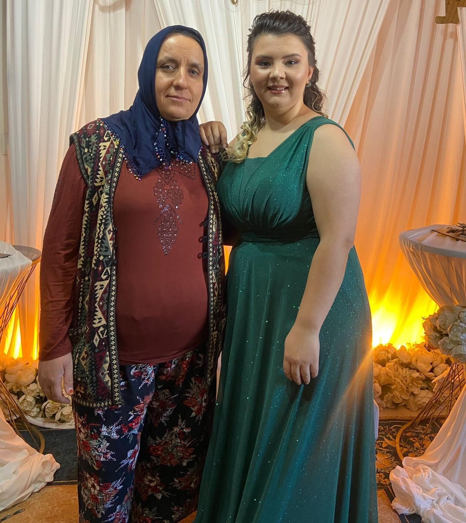 Türkisch sexy Hijab