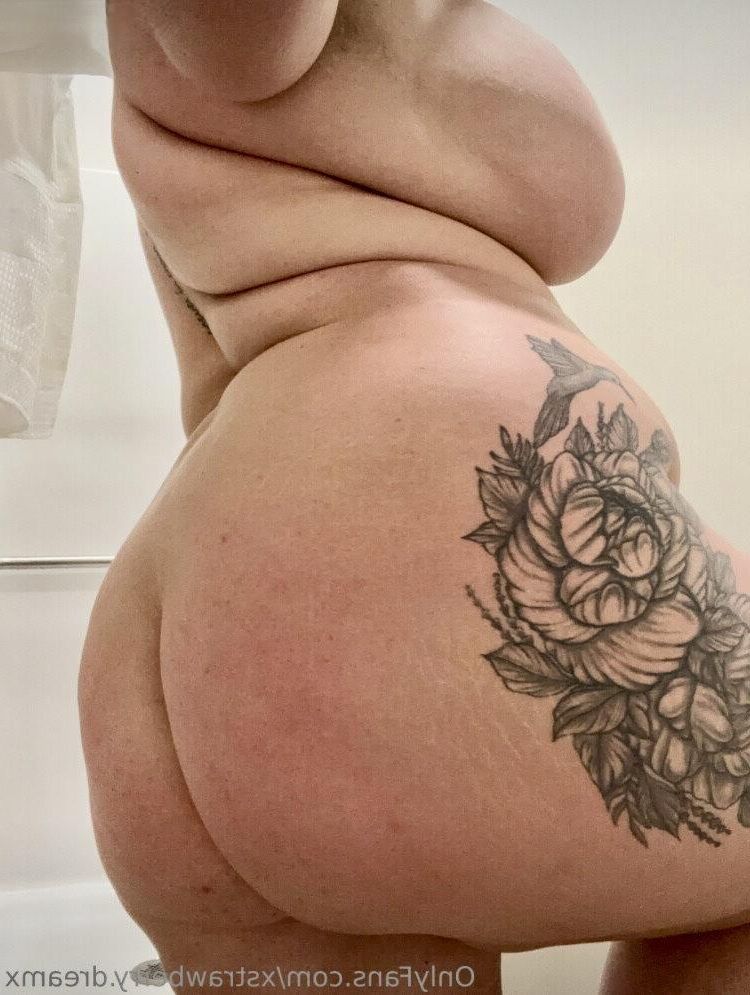 Strawberry Big Ass Big Boobs Redhead BBW Milf Mixed Hot Shots