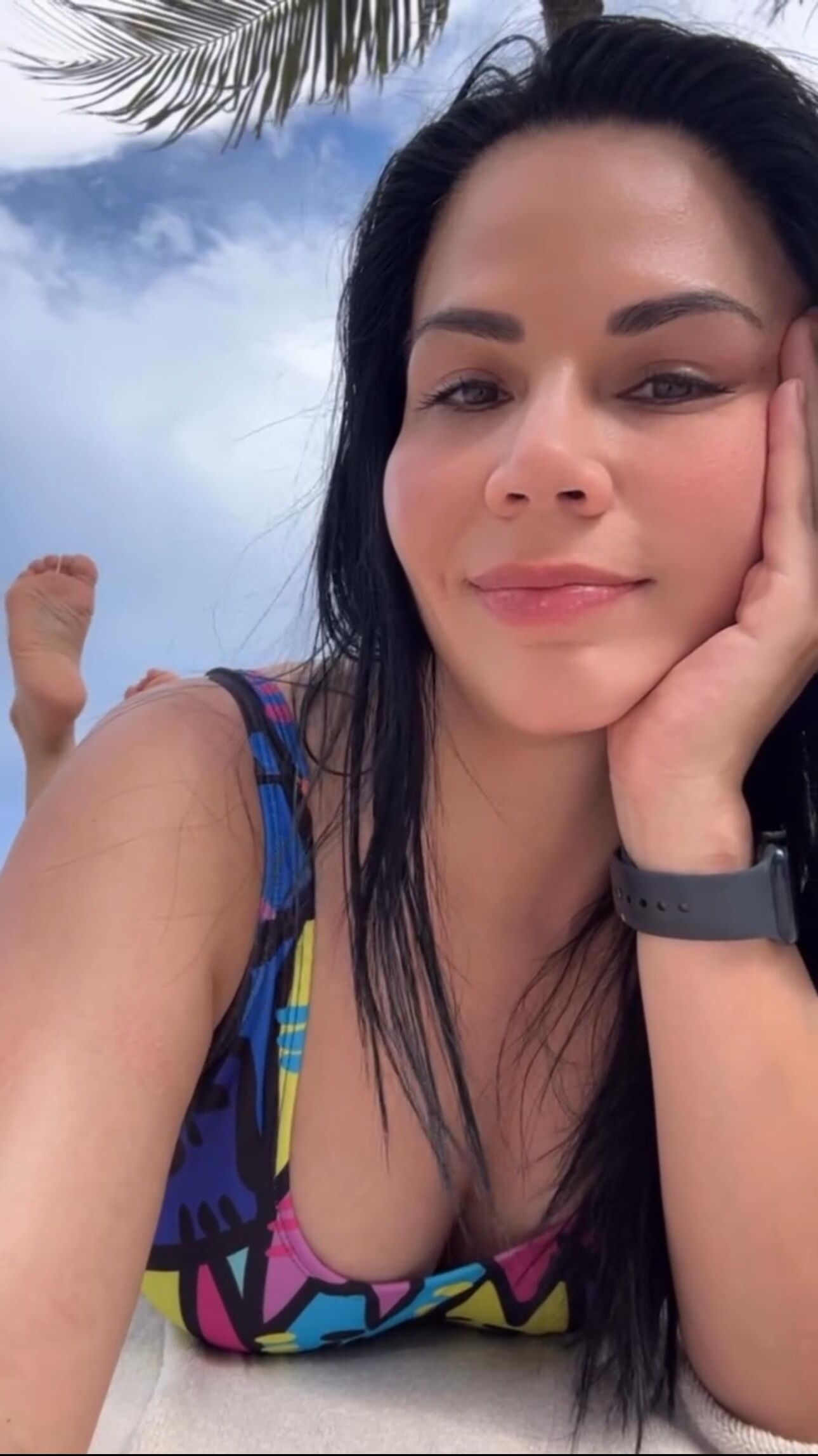 Bren Latina Gorgeous Soles and Feet