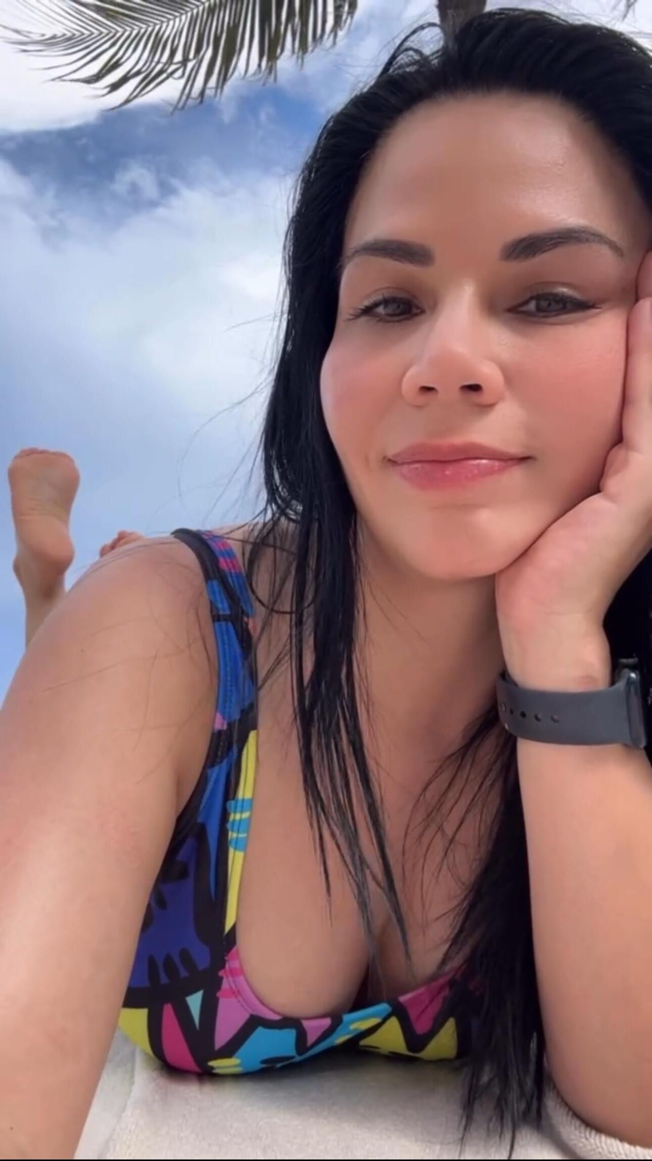 Bren Latina Gorgeous Soles and Feet