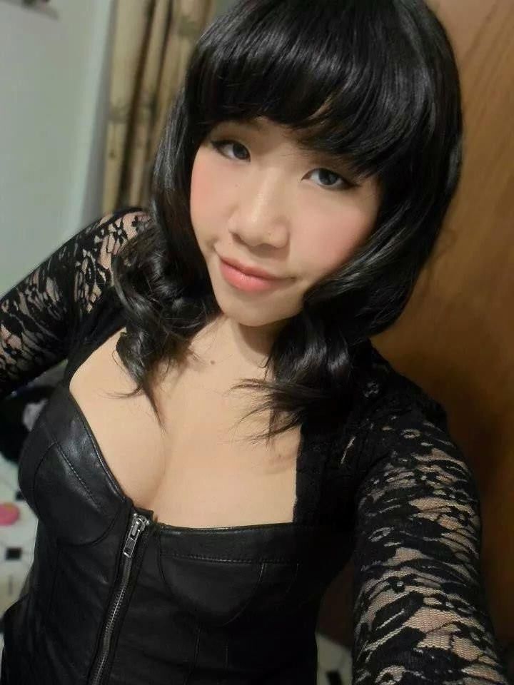 日本の女のおっぱいプレイタイム