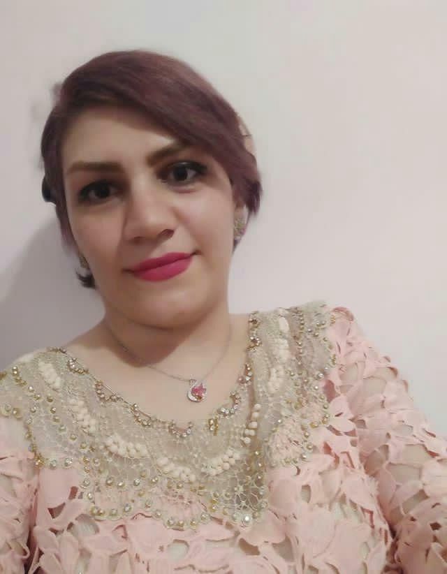 busty iranian wife