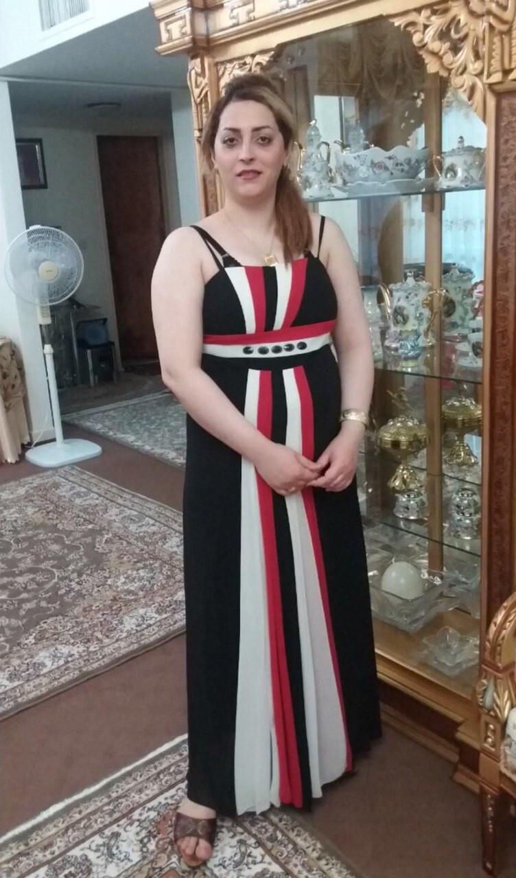 角質のイランの主婦