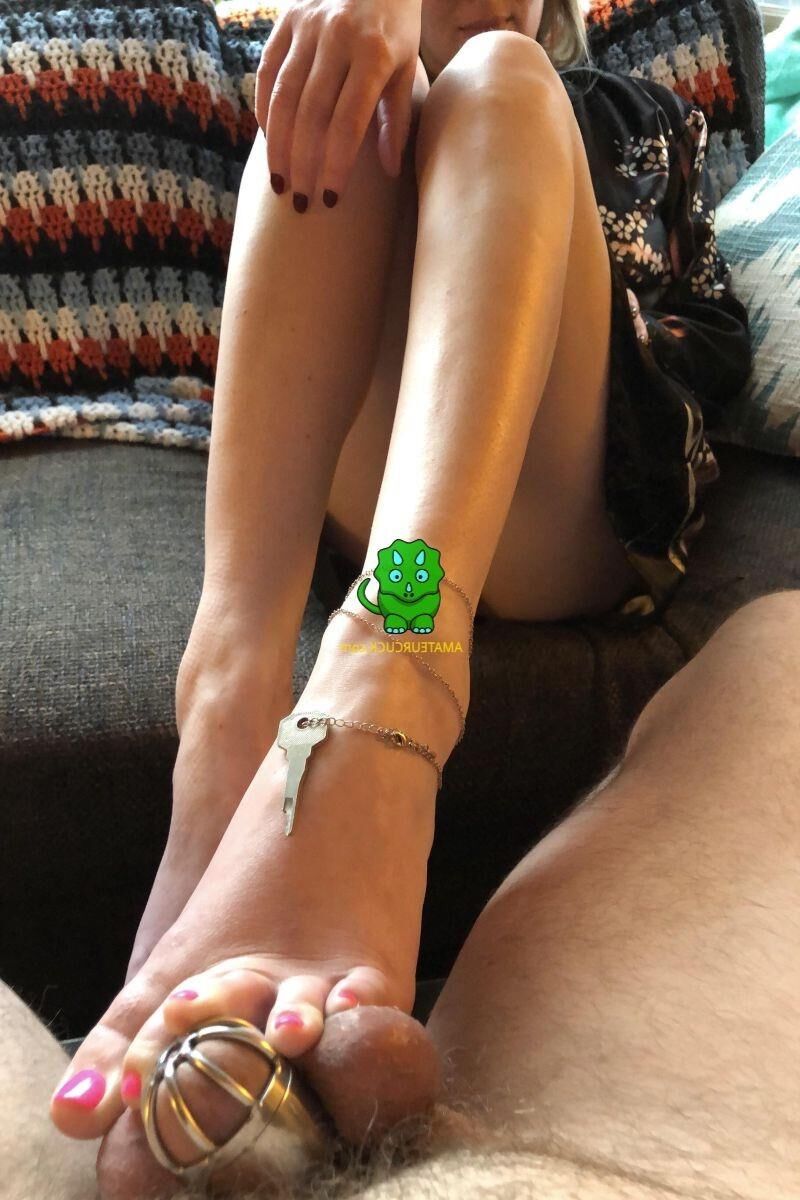 Lock my husband in chastity and teasing him 