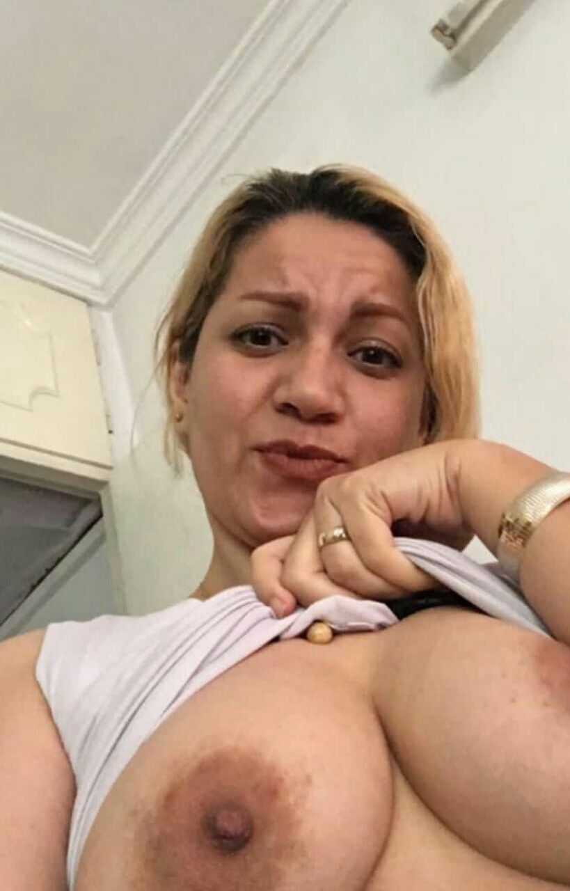busty iranian wife 