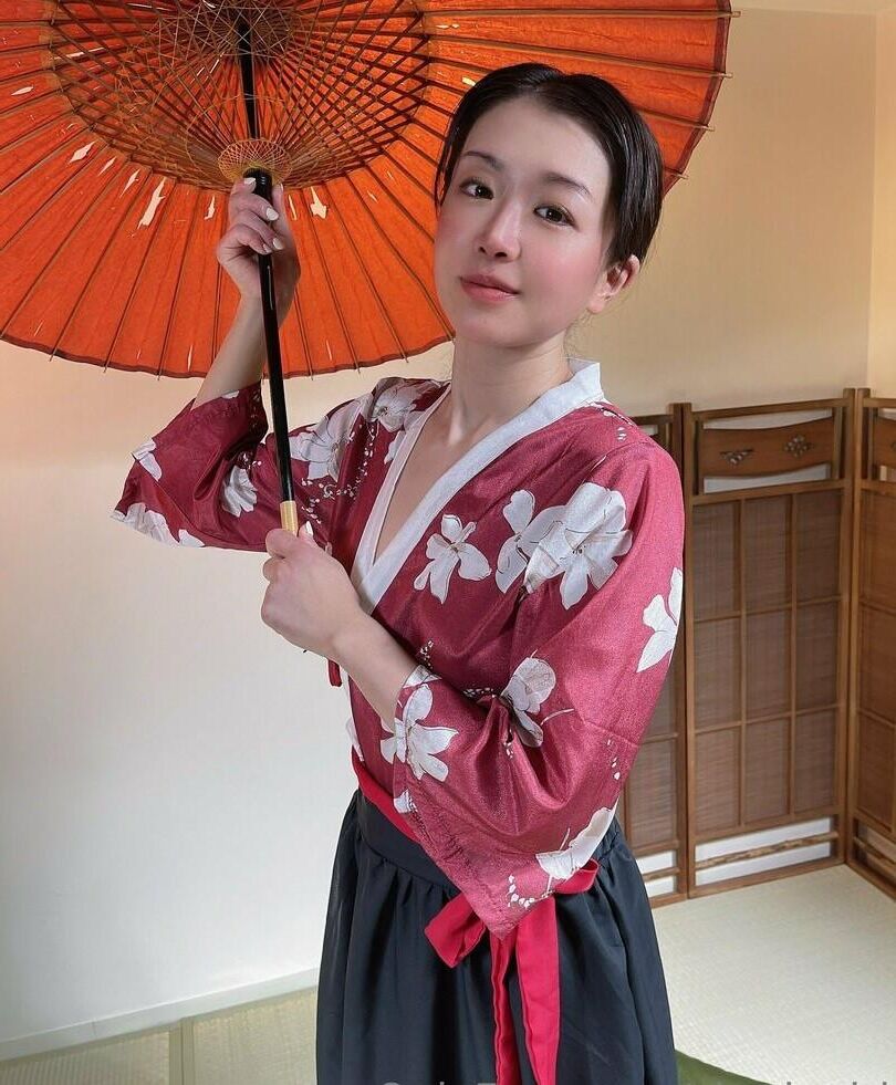 着物でからかう日本の女
