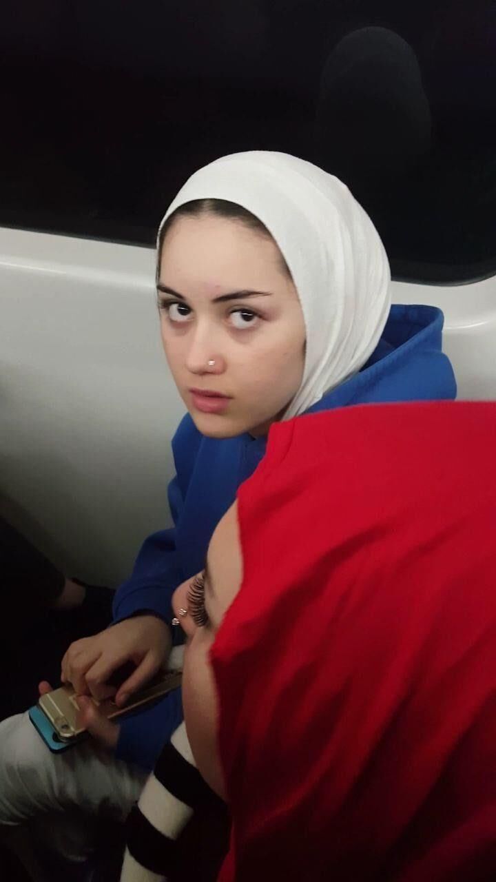 Hoejabi Sluts：イスラム教徒の女の子が自由になる