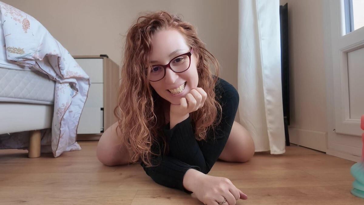 アンドレアの大きなお尻ビッグおっぱいレッドヘッドフレンチBBWアナル妻ミックスショット