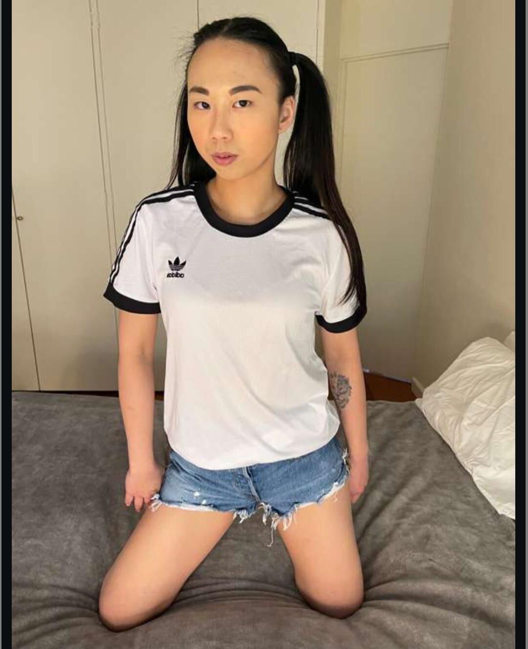 彼女の白い恋人との中国のオタク